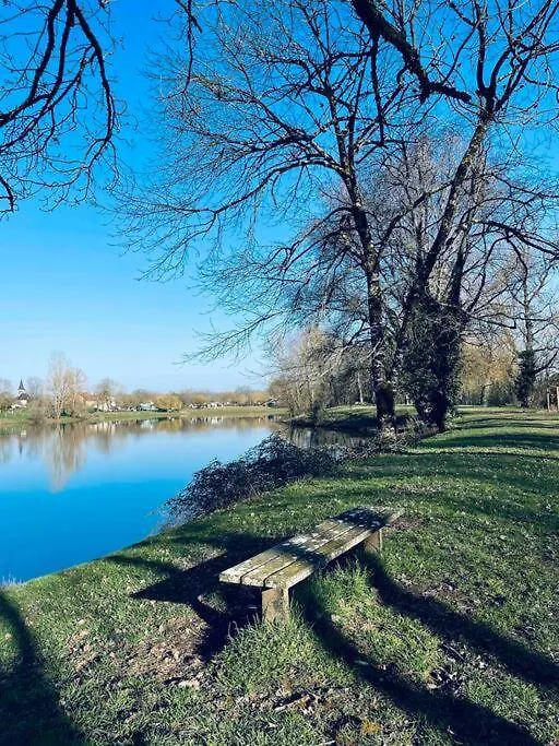 Maison Familiale 8 P En Vallee De Dordogne - Lot Tauriac  Nyaraló